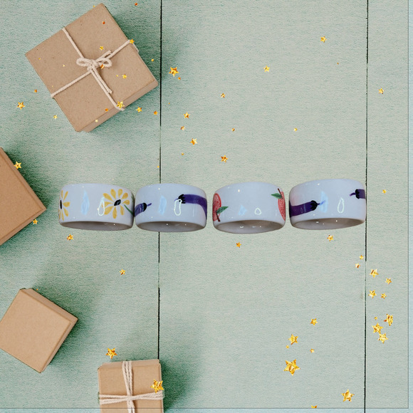 Set of 4 Ceramic Floral Napkin Rings New - Picture 1 of 4